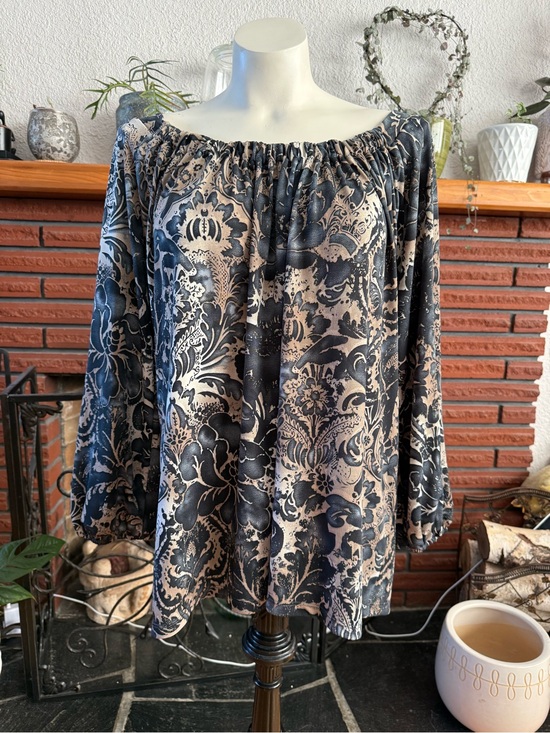 Jacob Tops - Jacob Off-Shoulder Floral Print Blouse - Navy & Beige